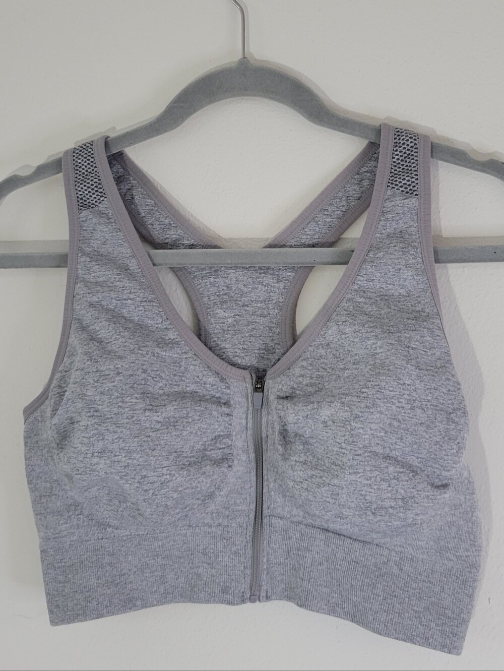 90 Degree By Reflex Gray Front-Zip Sports Bra Women Size 6. (No Label).